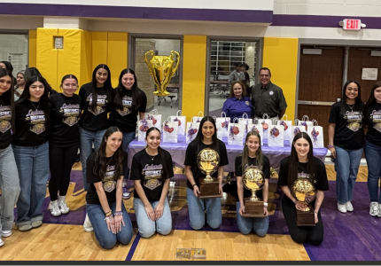 CARRIZO SPRINGS LADY WILDCATS BI-DISTRCT CHAMPS