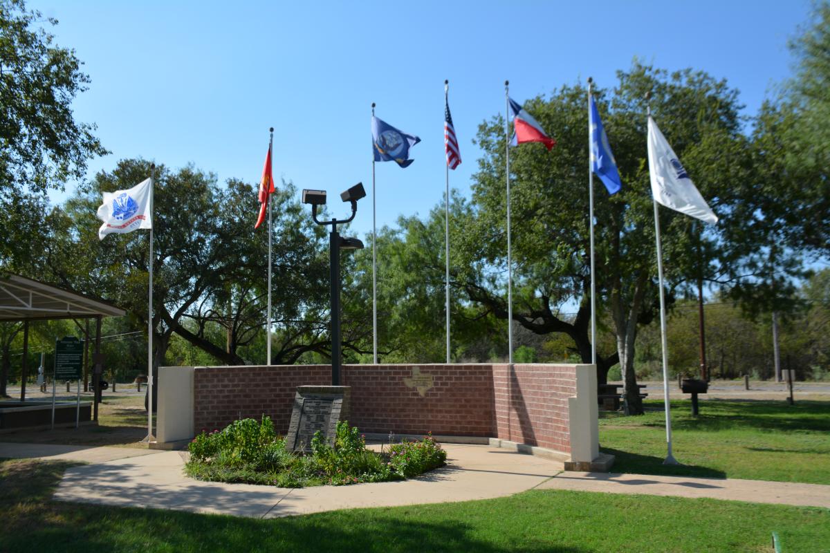 Flags monument